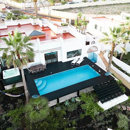 Villa Los Flamencos By Veaco- Beachfront & Pool Corralejo Extérieur photo