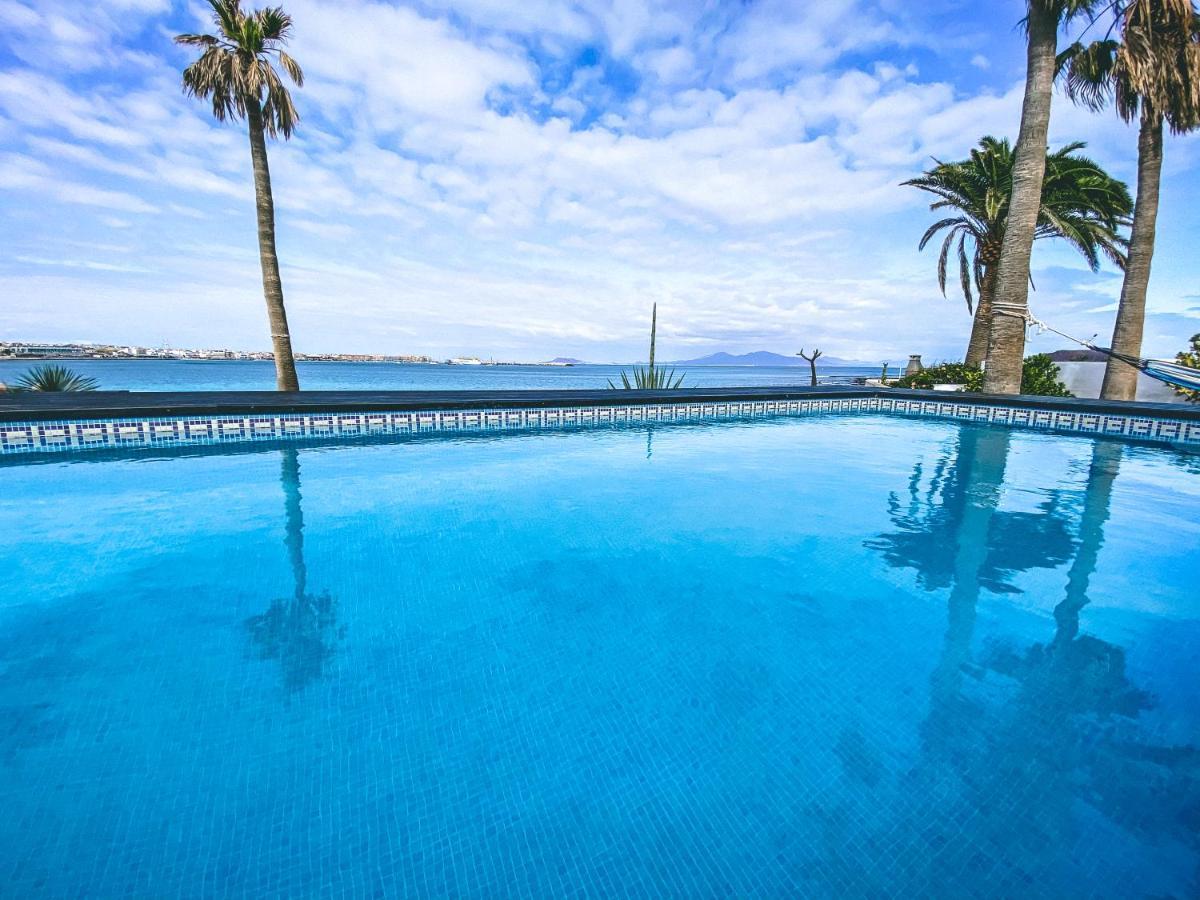 Villa Los Flamencos By Veaco- Beachfront & Pool Corralejo Extérieur photo