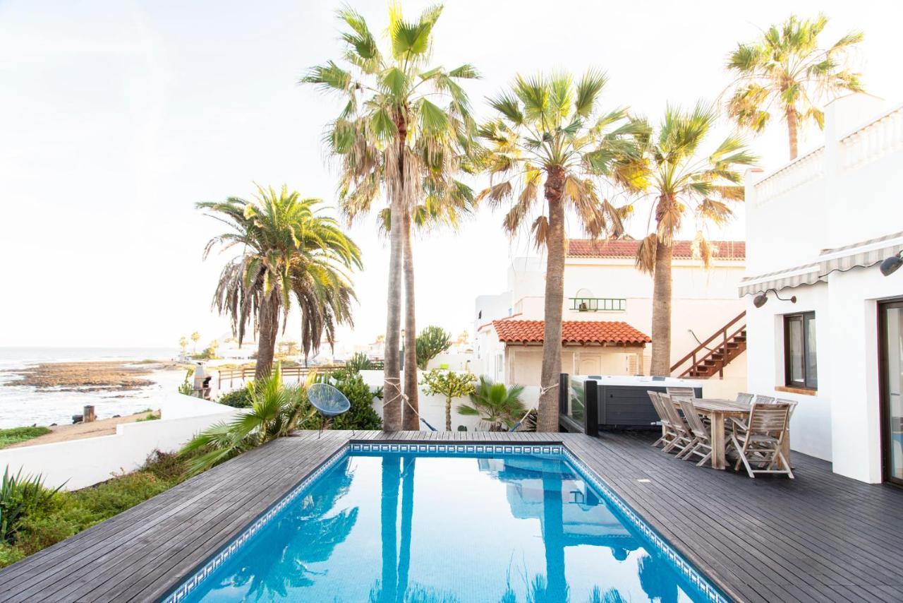 Villa Los Flamencos By Veaco- Beachfront & Pool Corralejo Extérieur photo